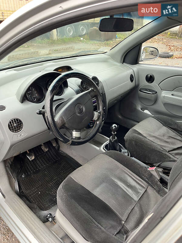 Седан Chevrolet Aveo 2005 в Подольске