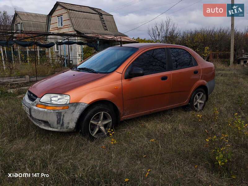 Седан Chevrolet Aveo 2005 в Павлограде