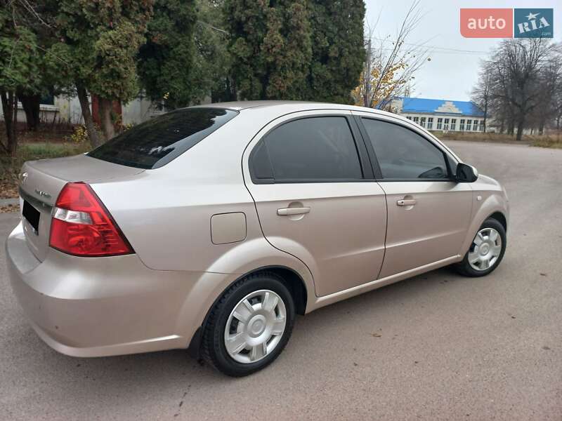Седан Chevrolet Aveo 2008 в Шостке