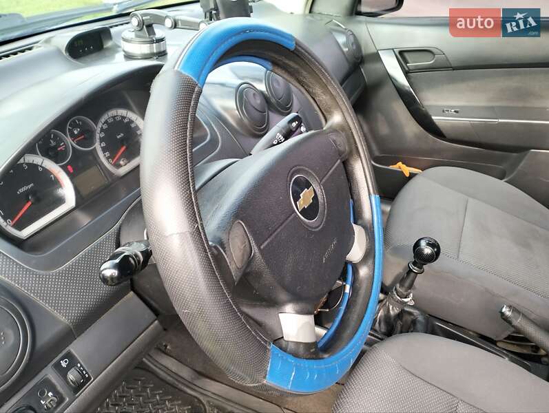 Седан Chevrolet Aveo 2007 в Николаеве