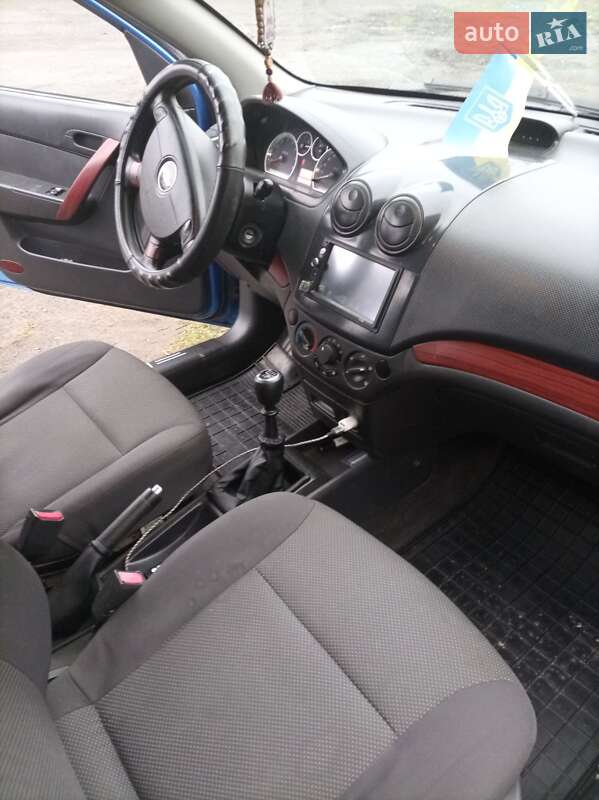 Седан Chevrolet Aveo 2007 в Рівному