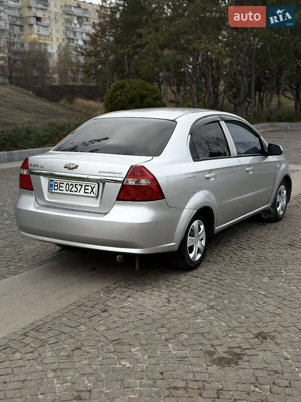 Седан Chevrolet Aveo 2008 в Днепре