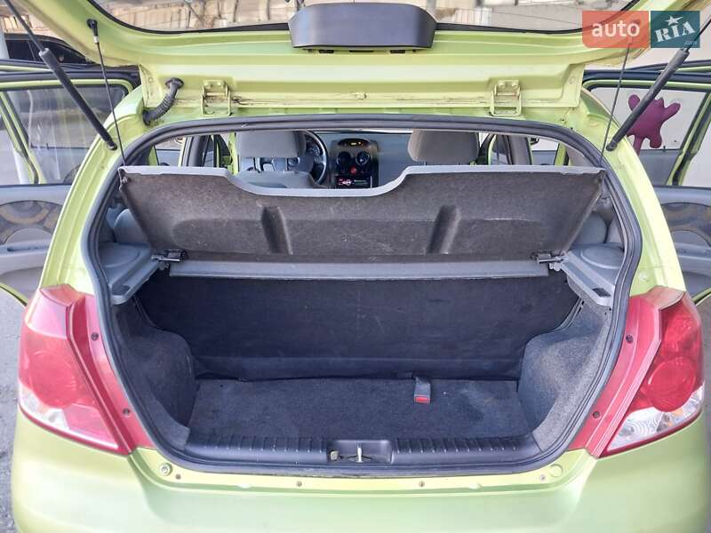Хэтчбек Chevrolet Aveo 2005 в Николаеве