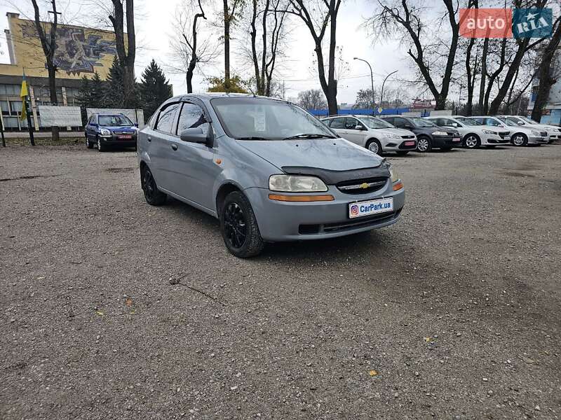 Седан Chevrolet Aveo 2004 в Каменском