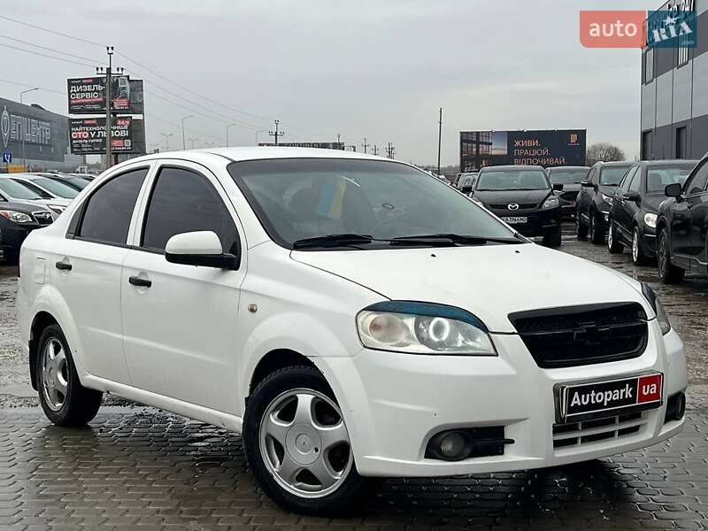 Седан Chevrolet Aveo 2006 в Львове