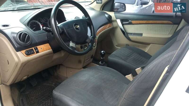 Седан Chevrolet Aveo 2007 в Киеве