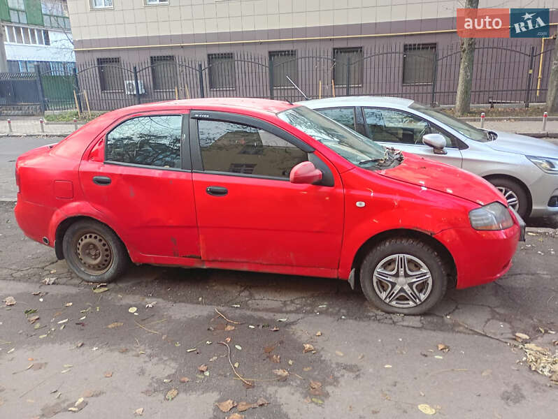 Седан Chevrolet Aveo 2006 в Киеве