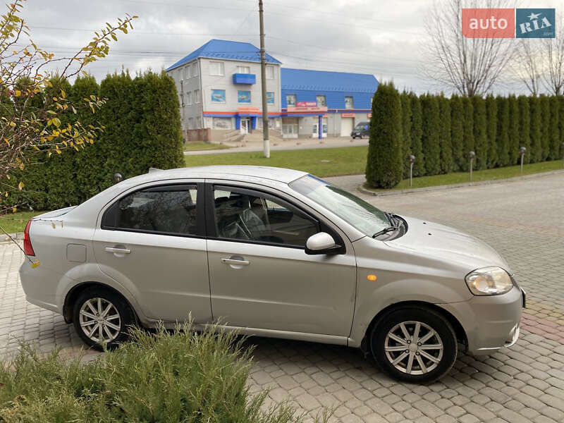 Седан Chevrolet Aveo 2007 в Дунаевцах