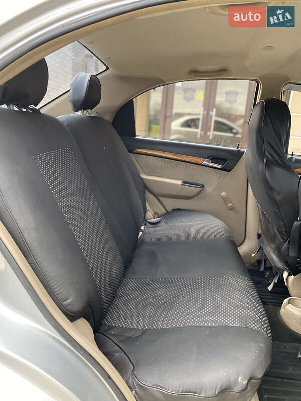 Седан Chevrolet Aveo 2007 в Дунаевцах