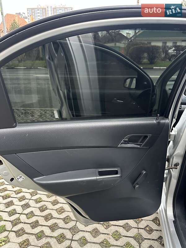 Седан Chevrolet Aveo 2008 в Харкові