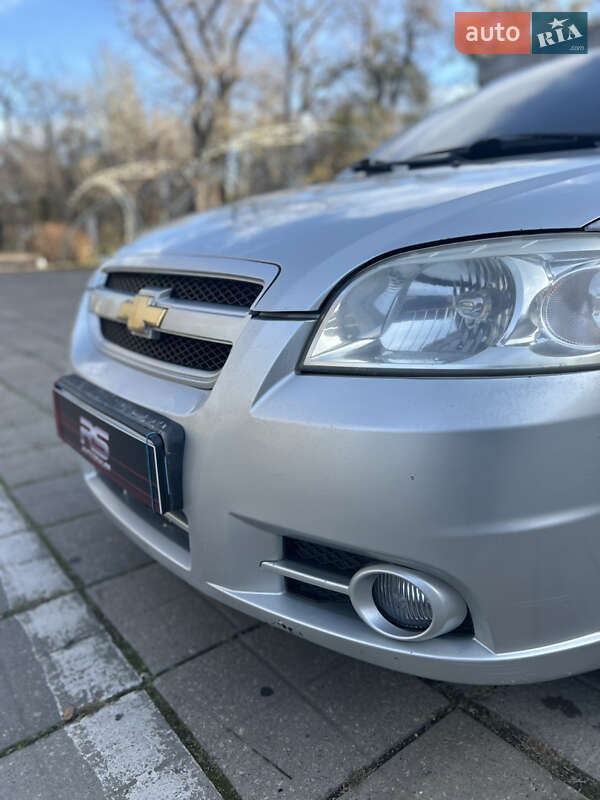 Седан Chevrolet Aveo 2007 в Запорожье