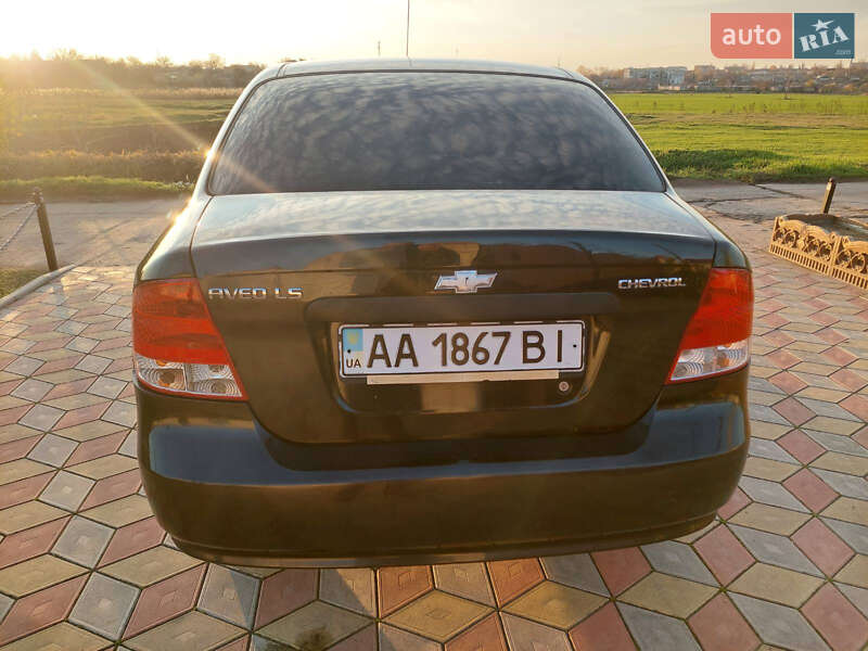 Седан Chevrolet Aveo 2006 в Николаеве