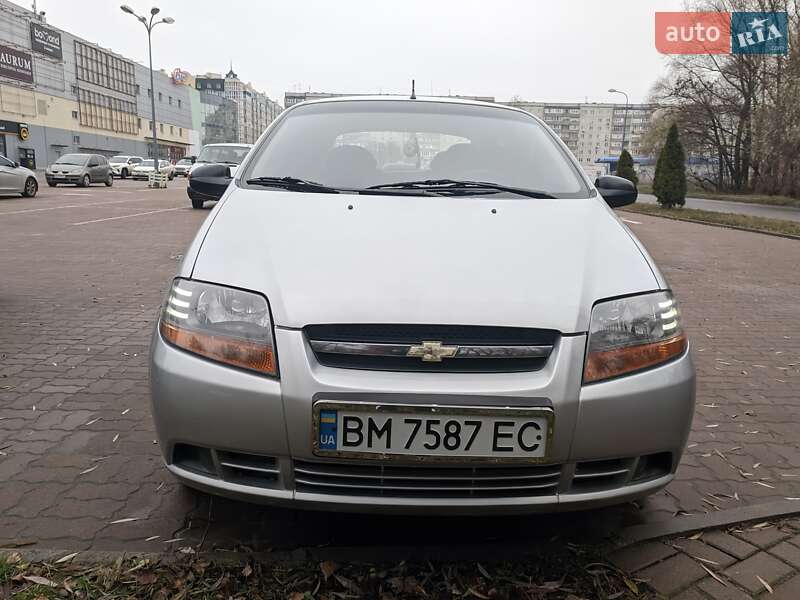 Седан Chevrolet Aveo 2005 в Сумах