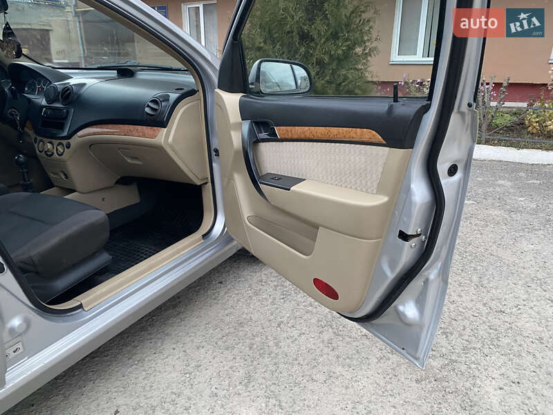 Седан Chevrolet Aveo 2008 в Каменец-Подольском