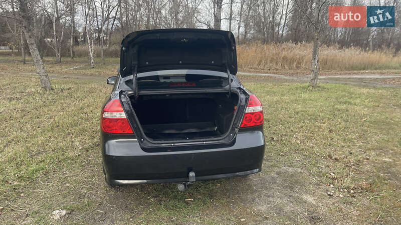 Седан Chevrolet Aveo 2010 в Черкассах