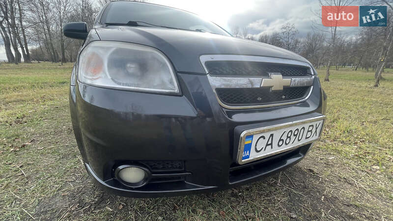 Седан Chevrolet Aveo 2010 в Черкассах