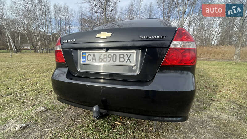 Седан Chevrolet Aveo 2010 в Черкассах
