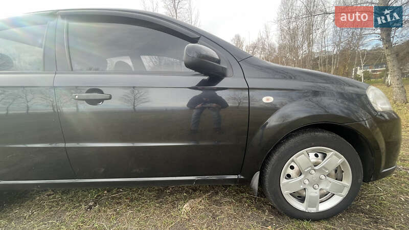 Седан Chevrolet Aveo 2010 в Черкассах