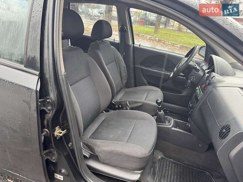 Хэтчбек Chevrolet Aveo 2006 в Киеве