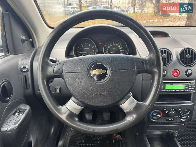 Хэтчбек Chevrolet Aveo 2006 в Киеве