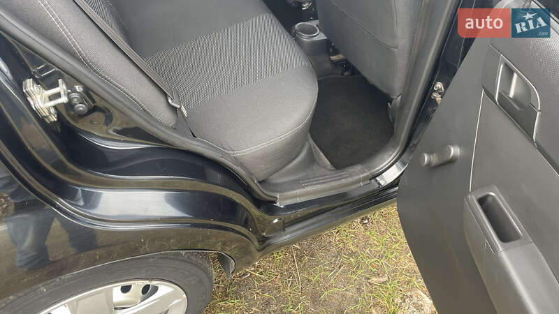 Седан Chevrolet Aveo 2010 в Черкассах