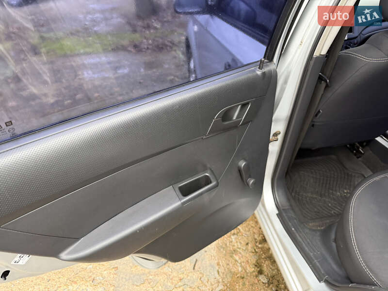 Седан Chevrolet Aveo 2011 в Пирятине