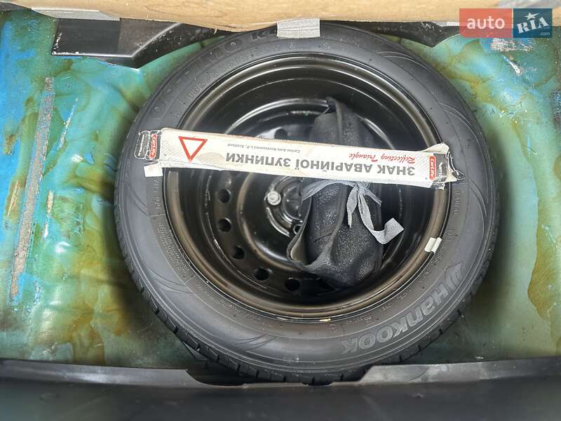 Хэтчбек Chevrolet Aveo 2011 в Павлограде