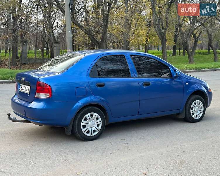 Седан Chevrolet Aveo 2004 в Николаеве