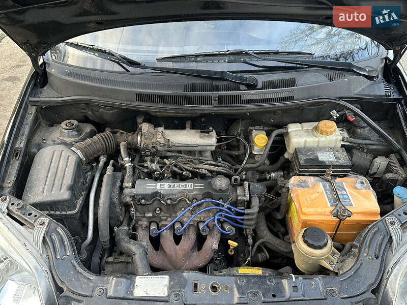 Седан Chevrolet Aveo 2008 в Новом Буге