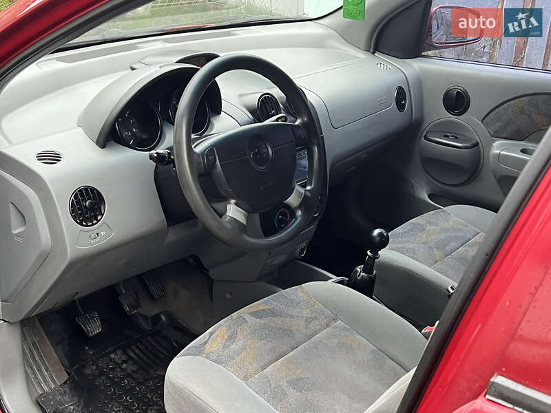 Хэтчбек Chevrolet Aveo 2005 в Кицмани