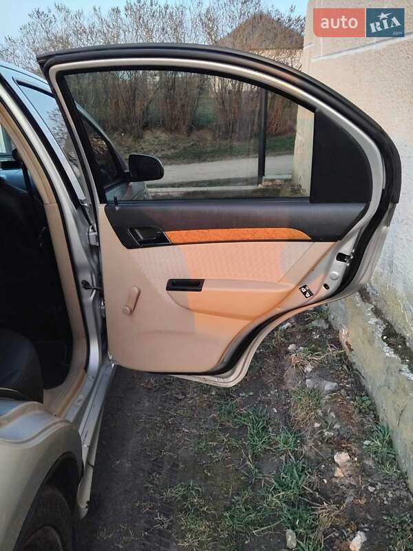 Седан Chevrolet Aveo 2008 в Тернополе