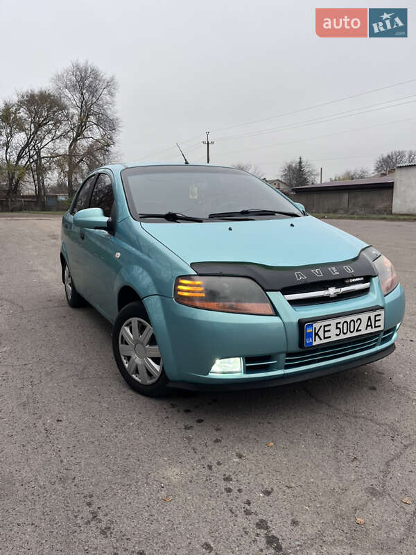 Седан Chevrolet Aveo 2006 в Днепре