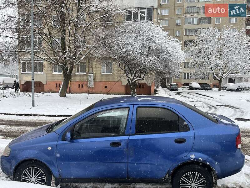 Седан Chevrolet Aveo 2005 в Львове