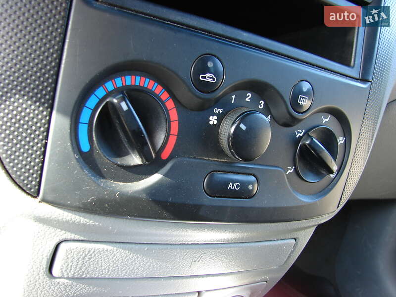 Седан Chevrolet Aveo 2004 в Одессе фото 21 Седан Chevrolet Aveo 2004 в Одессе