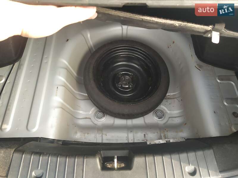 Седан Chevrolet Aveo 2006 в Мерефа