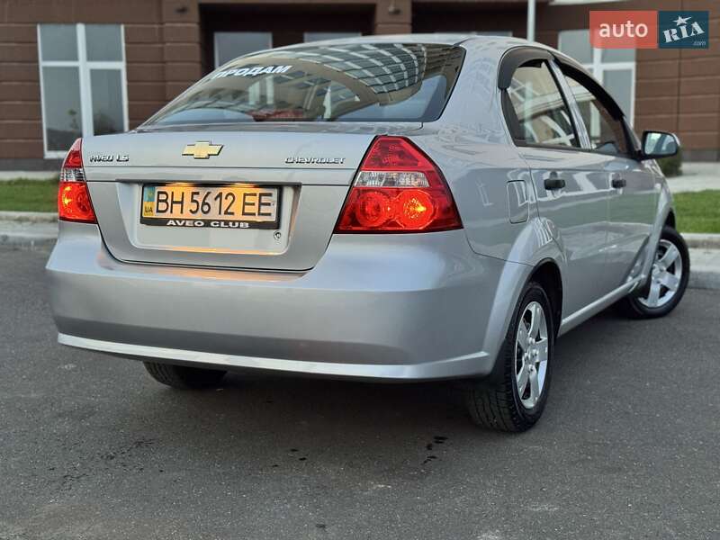 Седан Chevrolet Aveo 2006 в Николаеве
