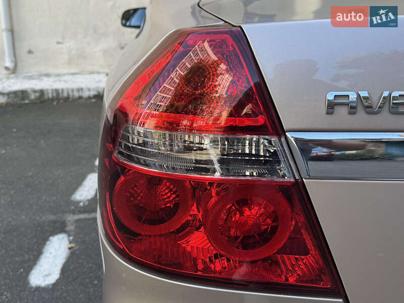 Седан Chevrolet Aveo 2008 в Киеве