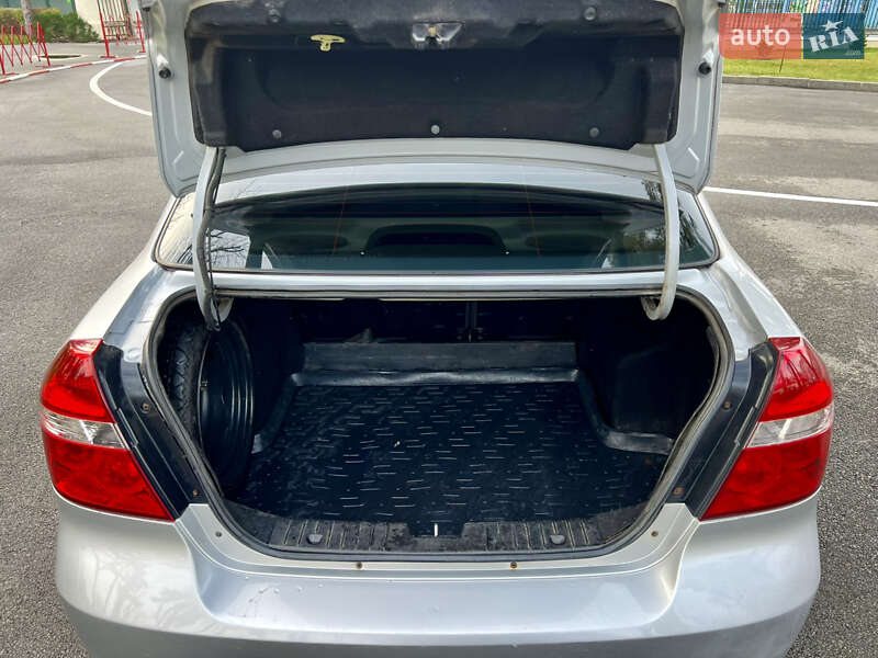 Седан Chevrolet Aveo 2008 в Харкові