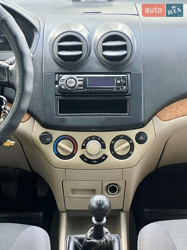 Седан Chevrolet Aveo 2008 в Харкові