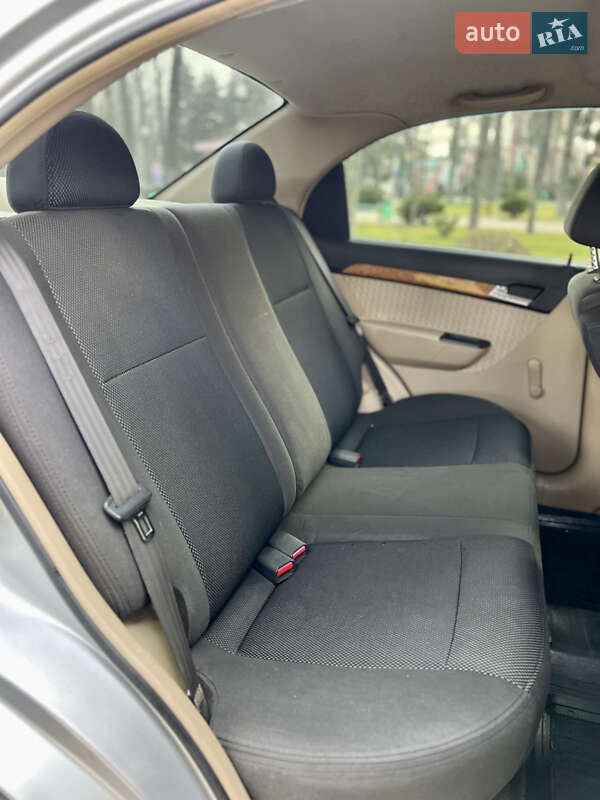 Седан Chevrolet Aveo 2008 в Харкові