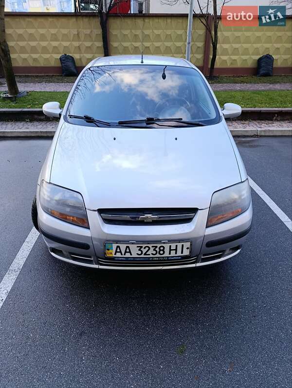 Хэтчбек Chevrolet Aveo 2008 в Киеве
