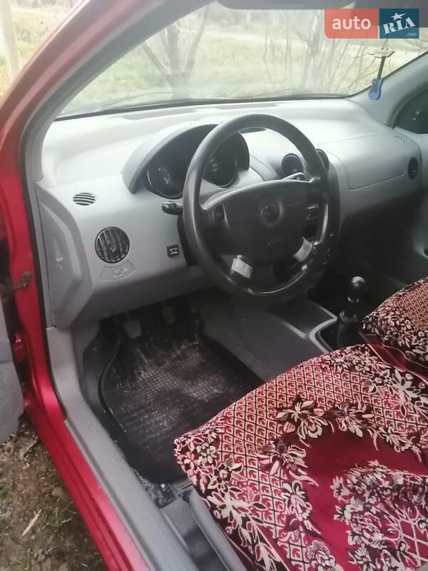 Седан Chevrolet Aveo 2004 в Полтаве