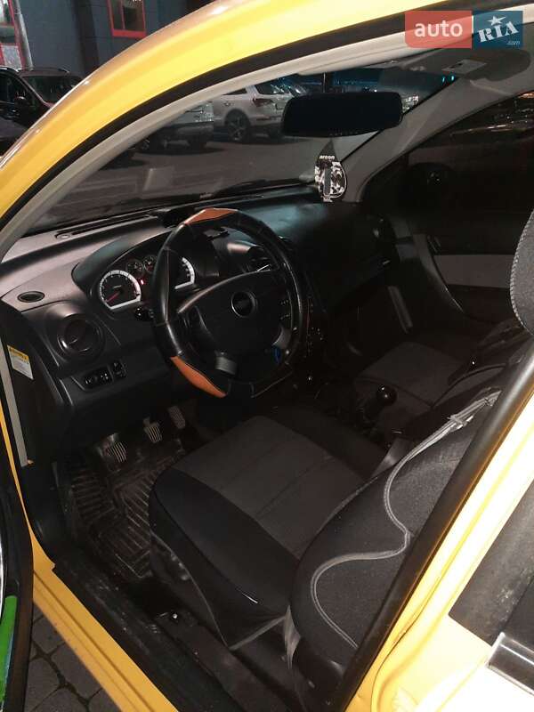 Хетчбек Chevrolet Aveo 2008 в Долині