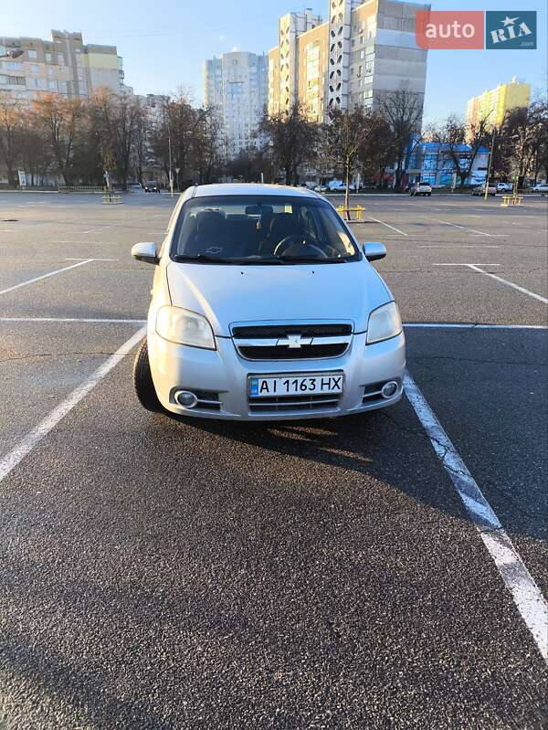 Седан Chevrolet Aveo 2006 в Броварах
