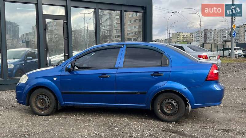 Седан Chevrolet Aveo 2006 в Києві