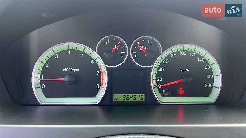 Седан Chevrolet Aveo 2006 в Києві