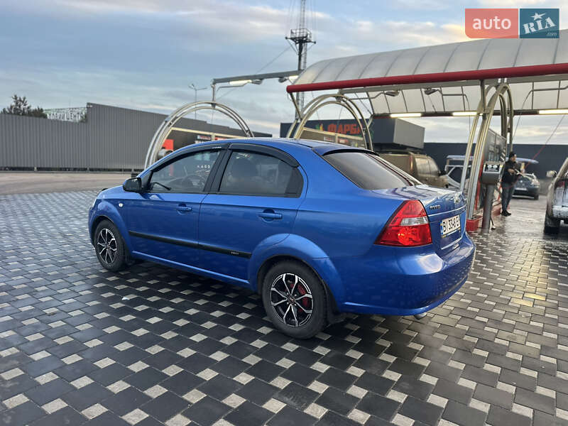 Седан Chevrolet Aveo 2008 в Полтаві