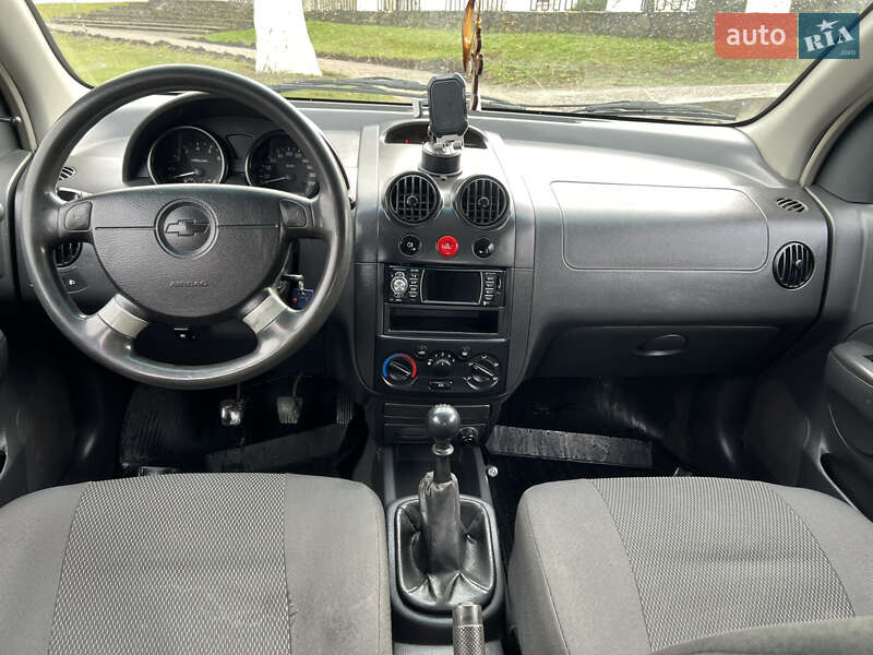 Седан Chevrolet Aveo 2005 в Ізяславі
