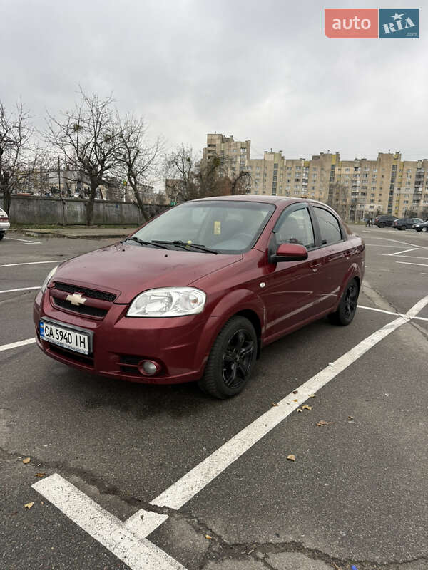 Седан Chevrolet Aveo 2008 в Києві