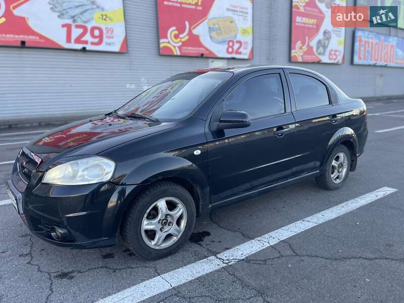 Седан Chevrolet Aveo 2006 в Полтаве